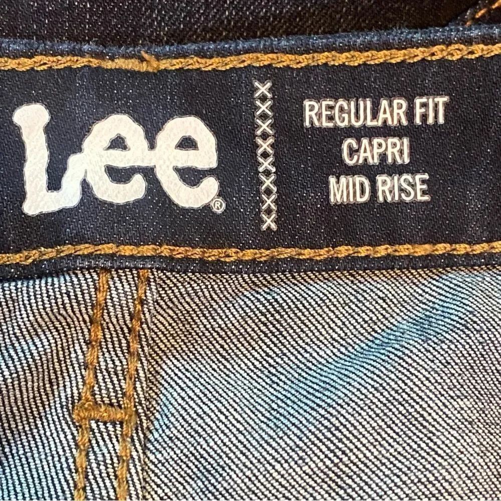 Lee Regular Fit Mid Rise Capri Size 16M - Picture 3 of 11